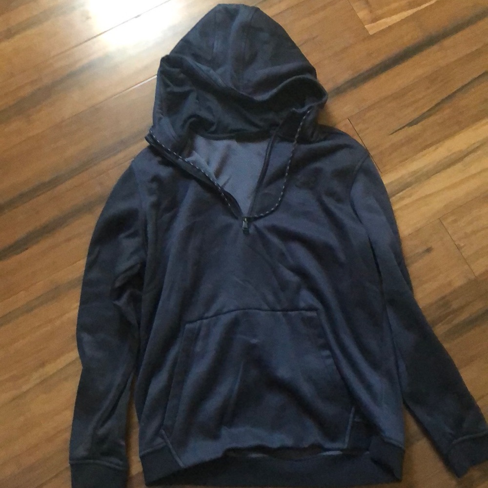 Under Armour 1/4 zip hoodie